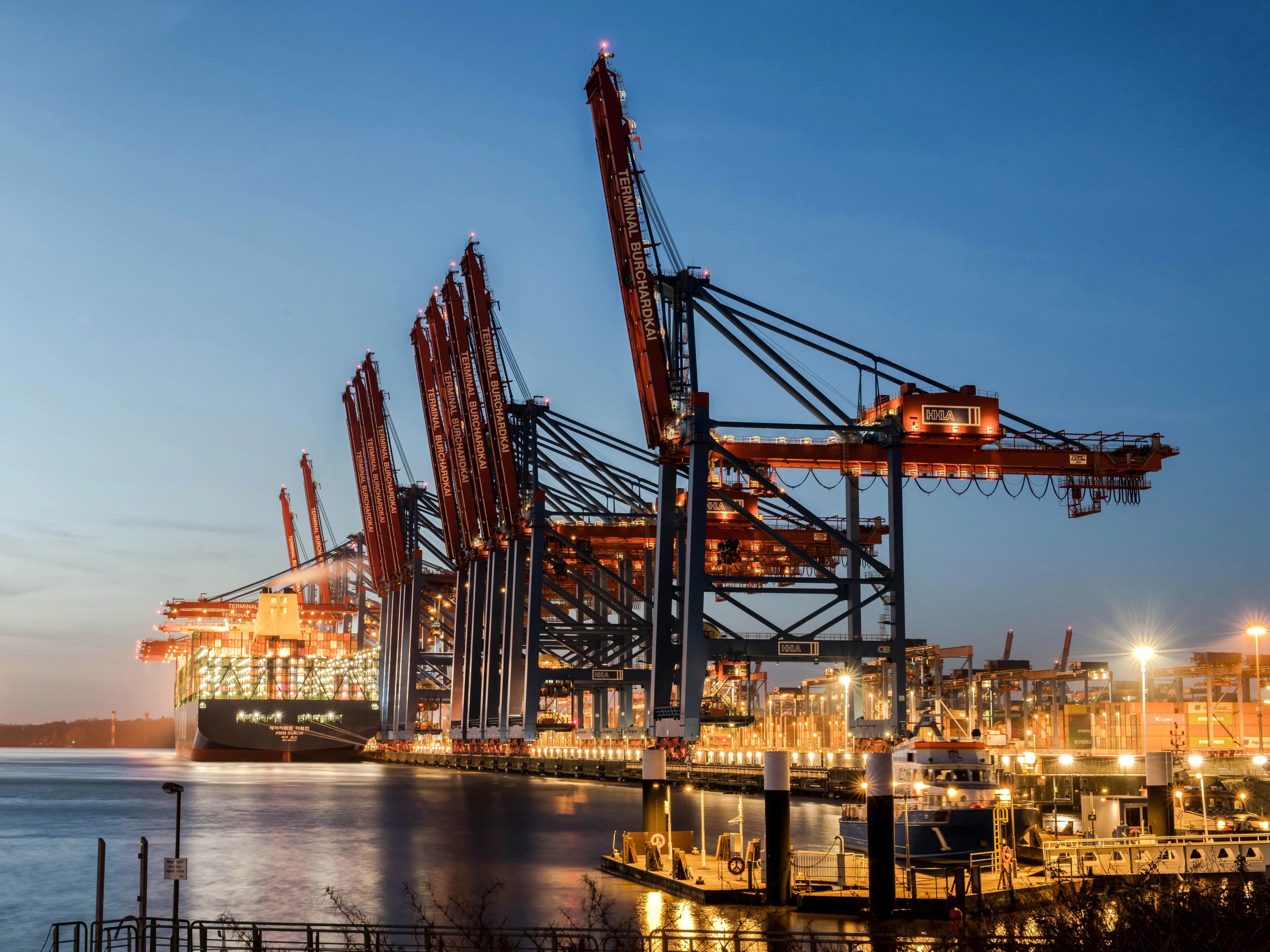Marine Masters supplying genuine marine engine parts and ship machinery